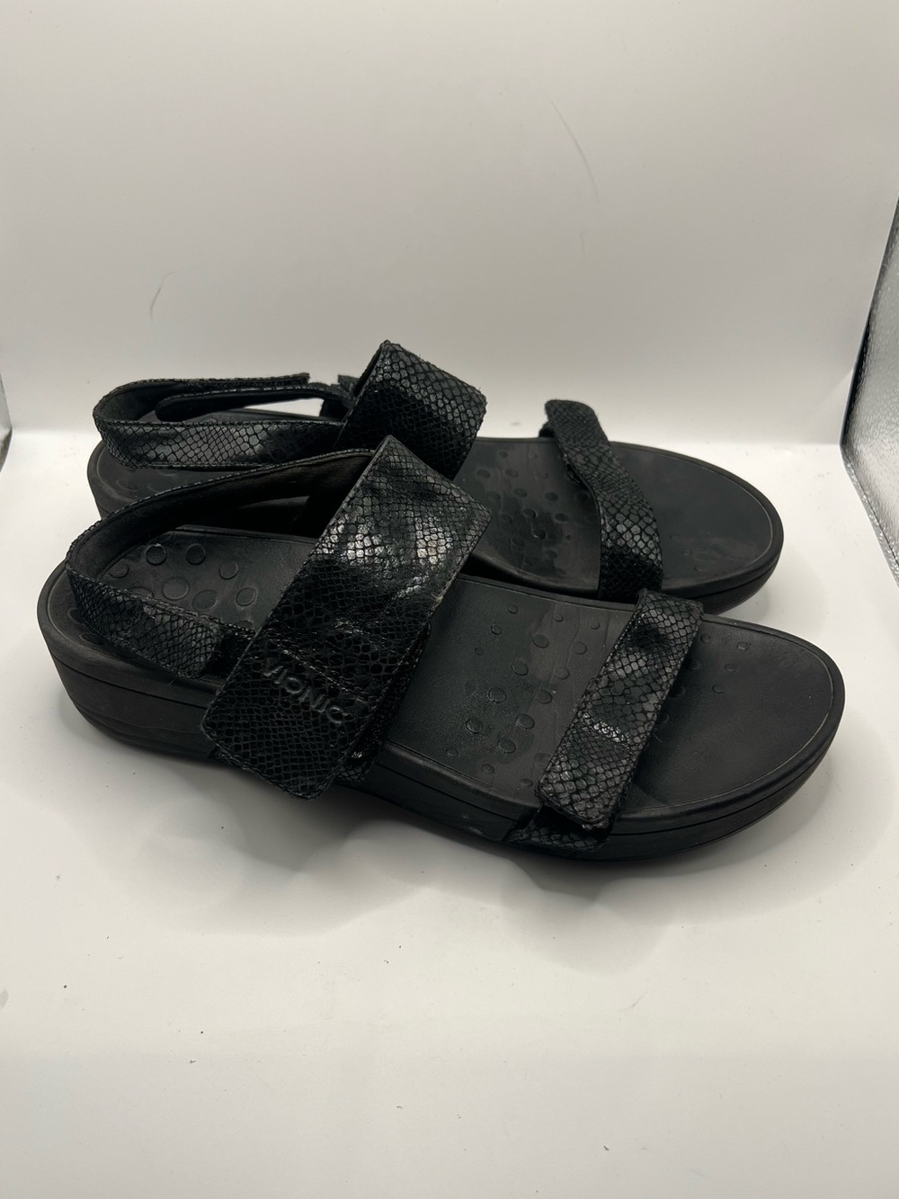 Vionic Black Textured Strap Sandals - Picture 2 of 9